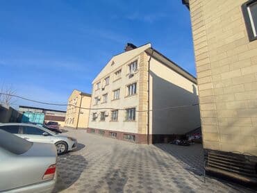 продается квартира в доме белый пароход: 1 комната, 30 м², Индивидуалка, 1 этаж, Старый ремонт — 4