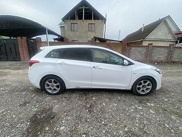 i 20: Hyundai i30: 2016 г., Хэтчбэк — 2