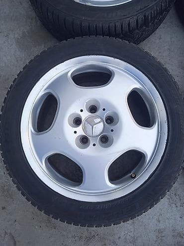 Колеса в сборе 235 / 45 / R 17, Зима, Б/у, Комплект, Легковые, Литые, отверстий - 5