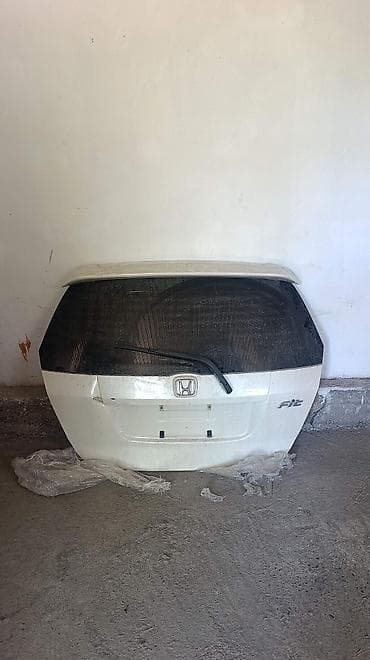хонда фит тарпеда: Крышка багажника Honda, Оригинал — 1