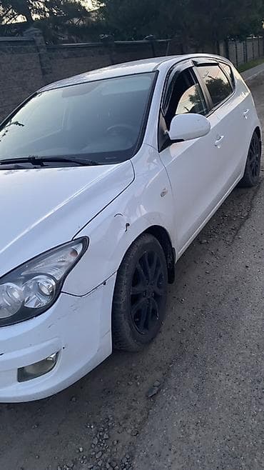 муссо автомобиль: Hyundai i30: 2009 г., 1.6 л, Автомат, Бензин, Хэтчбэк — 2
