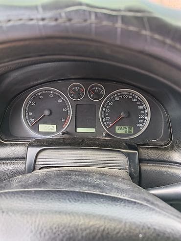 Volkswagen: Volkswagen Passat: 2001 г., 2.3 л, Автомат, Бензин, Универсал — 5