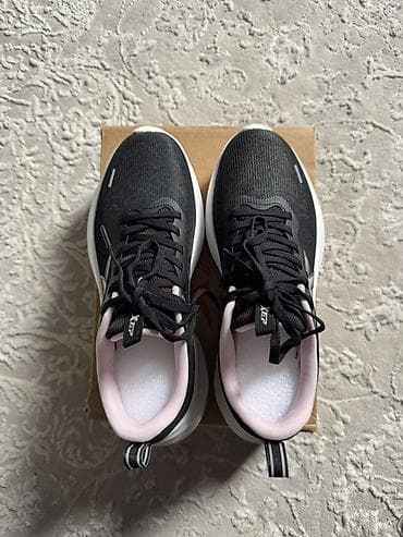 черные кроссовки: Легкие летние кроссовки для бега и повседневной активности - Цвет — 3