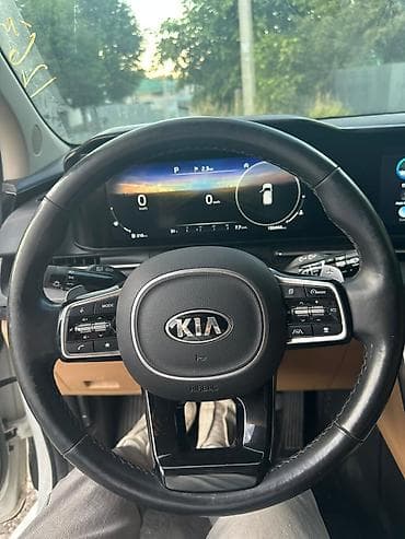70 сом: Kia Carnival: 2021 г., 2.2 л, Автомат, Дизель, Вэн/Минивэн — 7