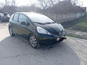 Honda Fit: 2009 г., 1.3 л, Робот, Бензин, Хэтчбэк