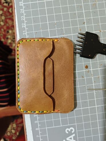инструменты для кожы: Кожаные чехлы-держатели для карточек/ визиток - Материал — 3