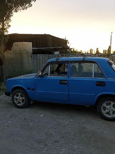 ВАЗ (ЛАДА) 2101: 1975 г., 1.5 л, Кол менен иштөөчү, Бензин, Седан — 4