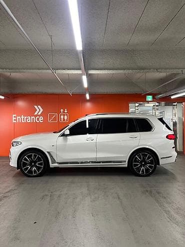 Продажа авто: BMW X7: 2021 г., 3 л, Автомат, Бензин, Внедорожник — 7