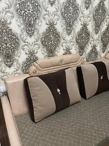 Кресла: Угловой диван, C подушками — 6