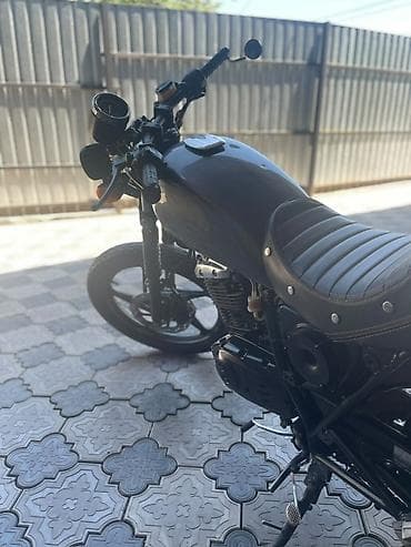 cb 400: Классический мотоцикл Suzuki, 250 куб. см, Бензин, Взрослый, Б/у — 2