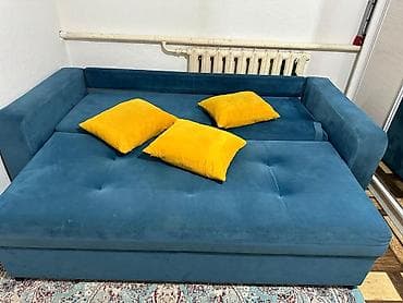 Туалетные столики: Прямой диван, Б/у — 2