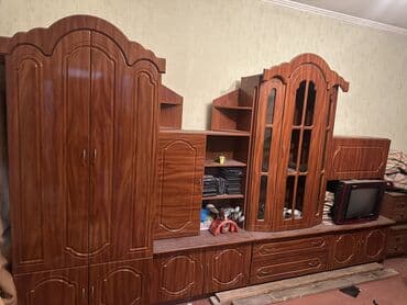 шкаф для прихожий: Стенка-шкаф, Тип стенки-шкафа: Другой тип шкафа-стенки, Для зала, Б/у, Особенности: Для хранения посуды — 1