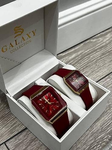 Сумкалар: Парные часы Galaxy Collection — набор из двух аналоговых часов в — 3