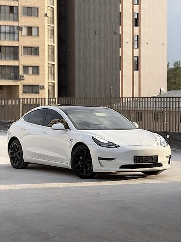tesla model x: Tesla Model 3: 2020 г., Электромобиль — 3