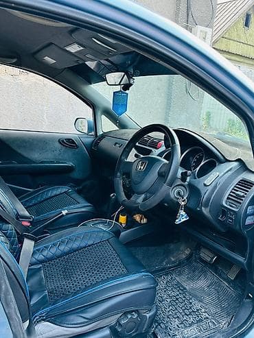 хонда фит вампер: Honda Fit: 2001 г., 1.3 л, Автомат, Бензин, Хэтчбэк — 5