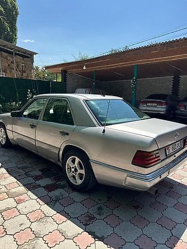 Унаа сатуу: Mercedes-Benz W124: 1988 г., 2.3 л, Автомат, Бензин, Седан — 1