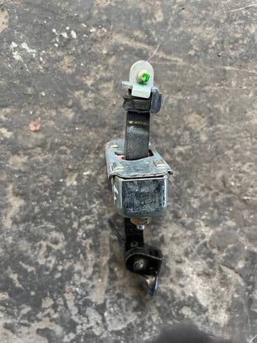 реставрация бронированных дверей: Toyota Sequoia ограничитель двери, Тойота Секвоя дверной ограничитель — 5