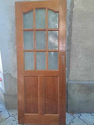 Ички эшик, Колдонулган, Айнек менен, Жыгач