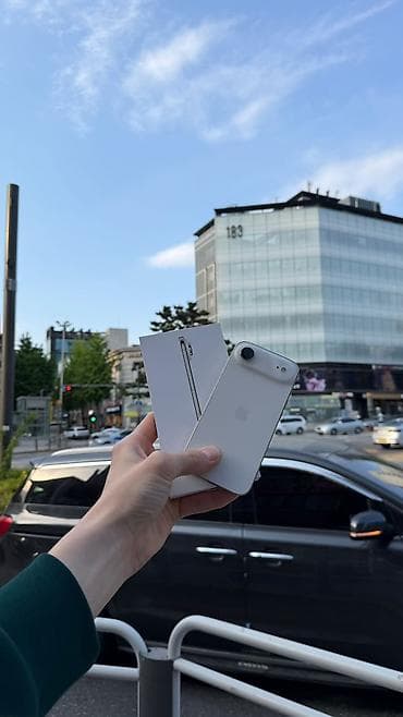 IPhone Air, Б/у, 256 ГБ, Белый, Коробка, 100 %