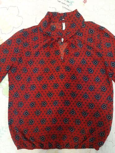 шёлковые: Блузка шёлковая,размер 44-46,застёжка сзади, спереди вырез капелькой — 6