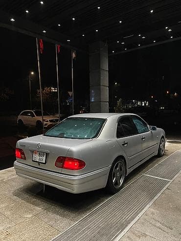 головка мерседес: Mercedes-Benz E-Class: 1997 г., 3.2 л, Автомат, Седан — 2