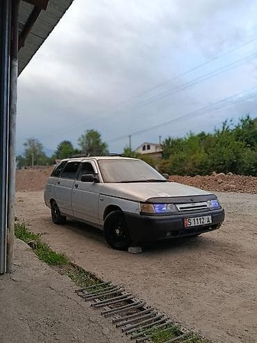 ВАЗ (ЛАДА) 2111: 2004 г., 1.5 л, Механика, Бензин, Универсал — 10