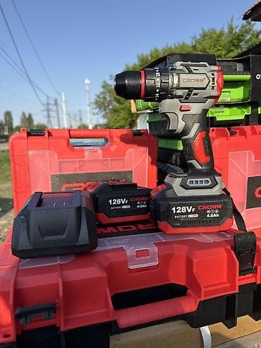 Аккумуляторная ударная дрель‑шуруповерт CROWN - Питание: аккумуляторы