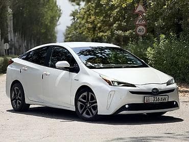 приус 51: Toyota Prius: 2021 г., 1.8 л, Автомат, Гибрид, Хэтчбэк — 6