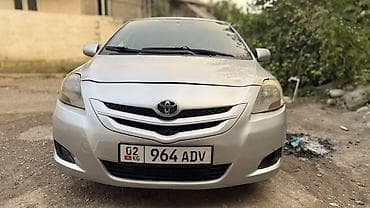 Toyota Yaris: 2007 г., 1.5 л, Автомат, Бензин, Седан