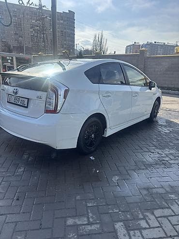 mr 2: Toyota Prius: 2013 г., 1.8 л, Вариатор, Гибрид, Седан — 5