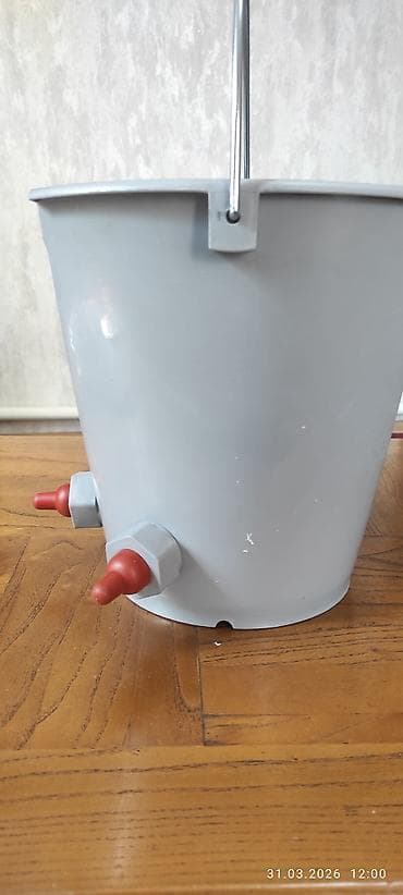 купить кормовых насекомых: Ведро-кормушка для телят, 8 литров. Описание: - Специализированное — 2