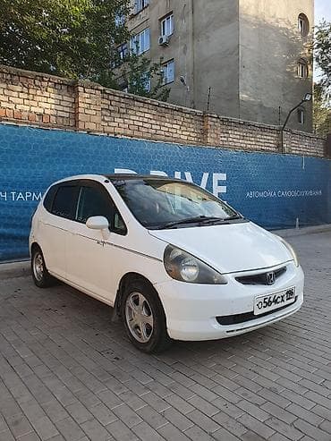 Honda Fit: 2002 г., 1.3 л, Автомат, Бензин, Хетчбек lalafo.kg да Honda Fit: 2002 г., 1.3 л, Автомат, Бензин, Хетчбек