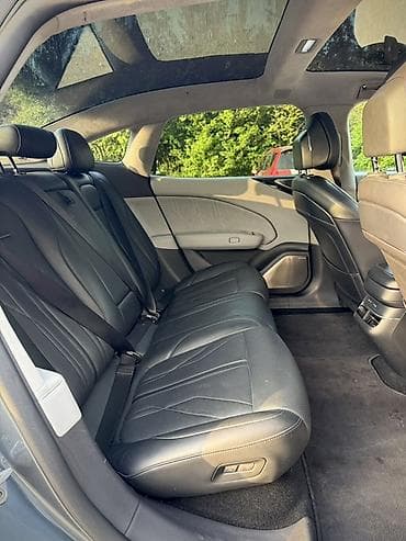 автомобиль тесла: Zeekr 007: 0.1 л | 2024 г. Седан — 6