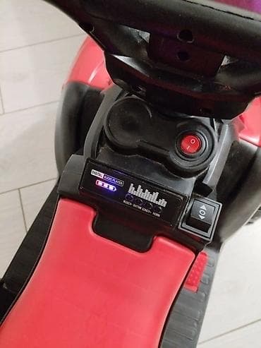 Детский электрокар, Б/у