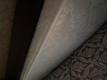 metta samurai: Двуспальная кровать, Б/у, С матрасом, длина - 2000 см — 4