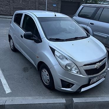 Chevrolet Spark: 2012 г., 1 л, Автомат, Бензин, Хетчбек