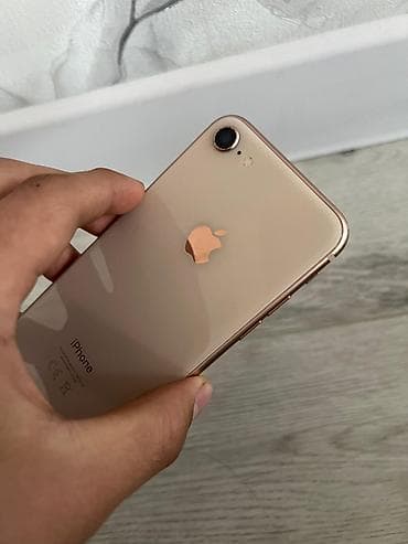 IPhone 8, Б/у, 64 ГБ, Золотой, Защитное стекло, Чехол, 82 %