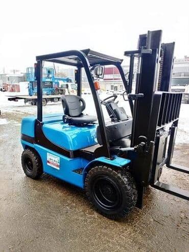 трактор беларус 82.1 цена бишкек новый: Погрузчик, 2012 г., Колесный, Вилочный — 1