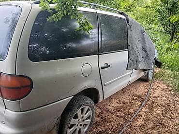 кузов совок: Volkswagen Sharan: 1996 г., 2 л, Механика, Бензин, Минивэн — 3