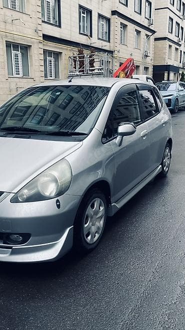 лодка на машину: Honda Fit: 2003 г., 1.5 л, Вариатор, Бензин, Хэтчбэк — 7
