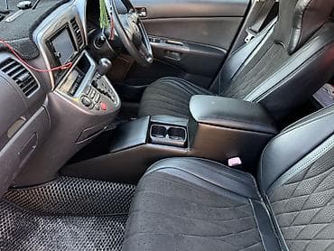 сиденье 2107: Подлокотник Тойота Виш 
#подлокотник эстима Ипсун Раум Функарго — 5