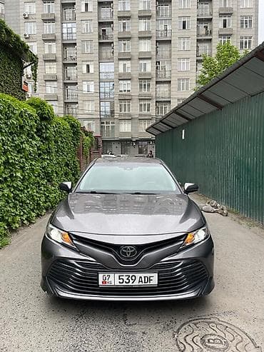 tesla model x: Toyota Camry: 2018 г., Автомат, Бензин, Седан — 1