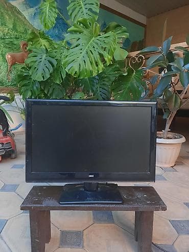 27 дюймовый монитор: Монитор, LCD, 22" - 23" — 3