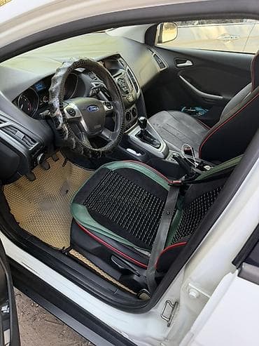ford focus 2014: Ford Focus: 2013 г., Универсал — 5
