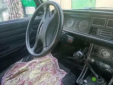 демио 2007: ВАЗ (ЛАДА) 2105: 2004 г., Седан — 5