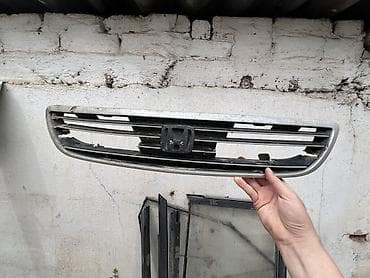 хонда фит задний крыло: Решетка радиатора Honda — 1