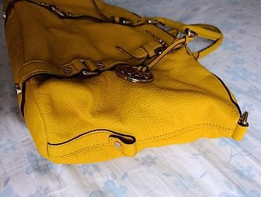 armani code: Классическая сумка, США, Материал: Натуральная кожа, Застежка на молнии, Множество карманов, Оригинал, Женские, Б/у — 8