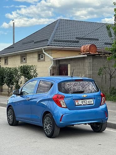 Продажа авто: Chevrolet Spark: 2017 г., 0.1 л, Автомат, Бензин, Хэтчбэк — 4