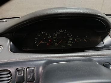 mazda 626 машины: Mazda 626: 1993 г., Бензин, Седан — 10