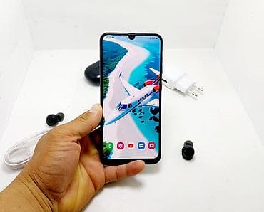 galaxy folder: Samsung Galaxy A50, Б/у, 64 ГБ, цвет - Черный, 1 SIM, 2 SIM — 1